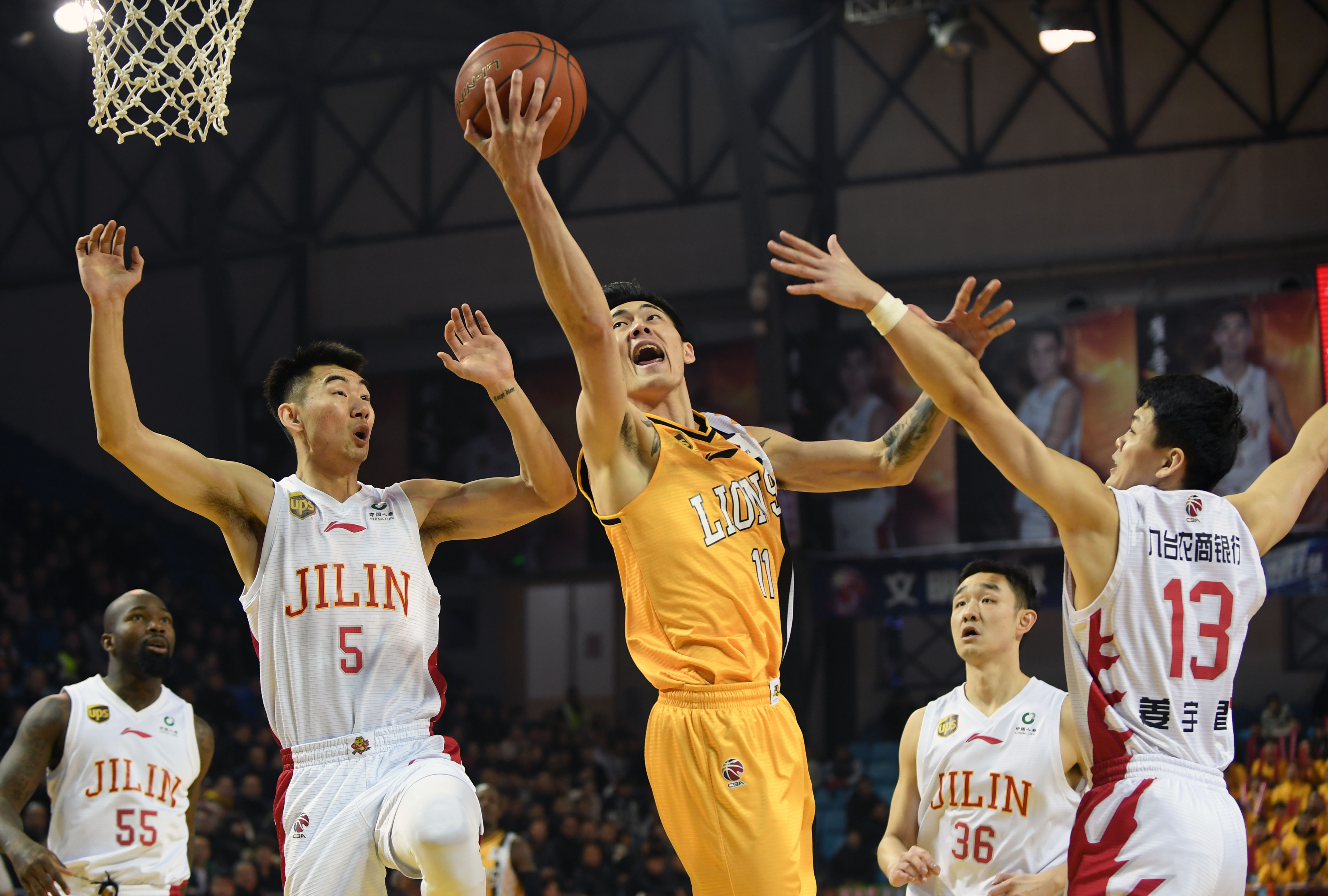 现出了强大 现出了强大